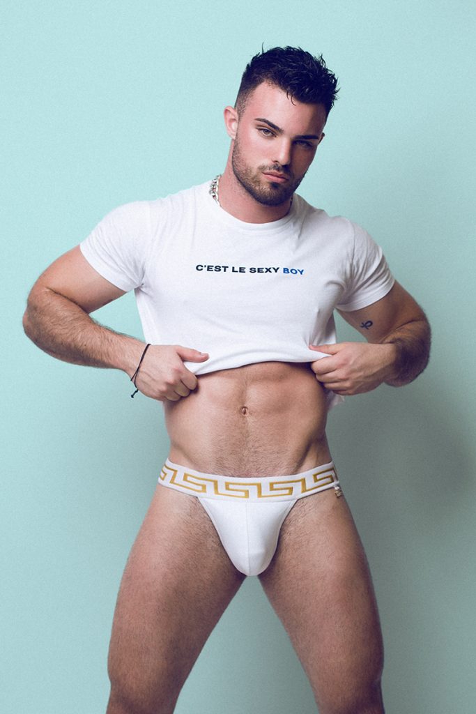 model wearing Modus vivendi underwear