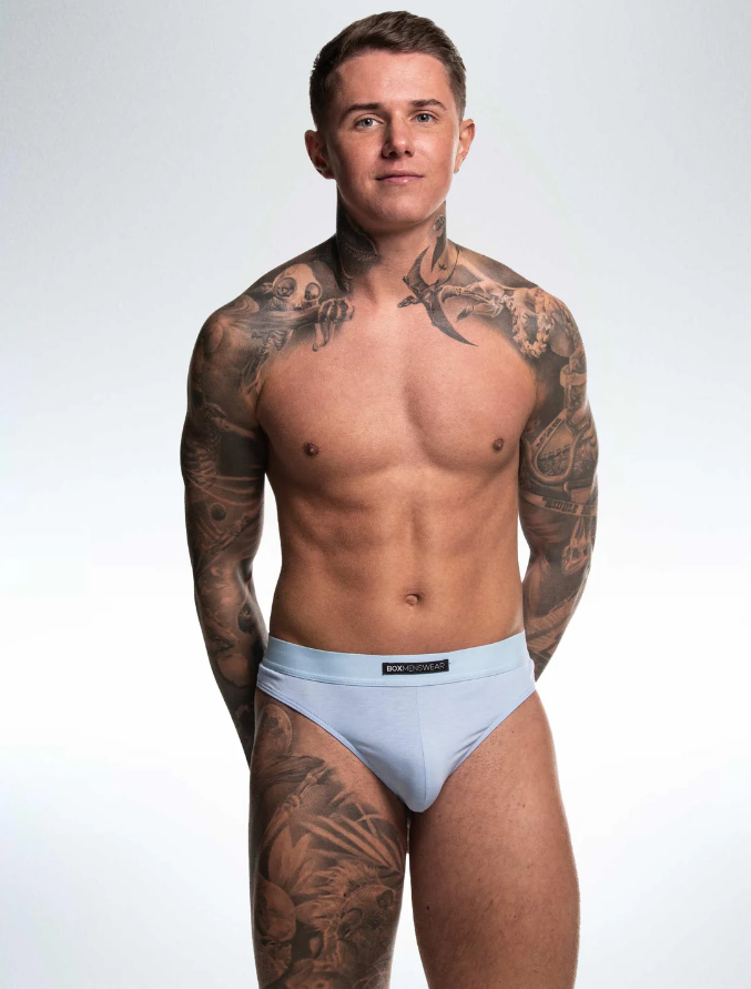 THE STATEMENT THONG - PASTEL BLUE
